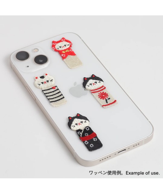 Patch brodé Kokeshi rouge