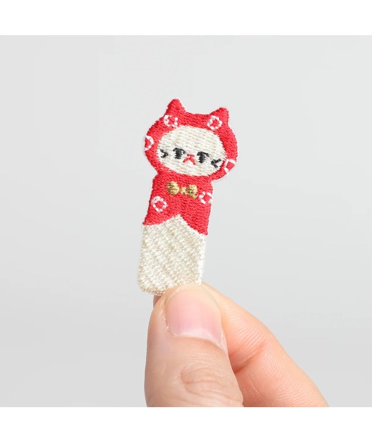 Patch brodé Kokeshi rouge